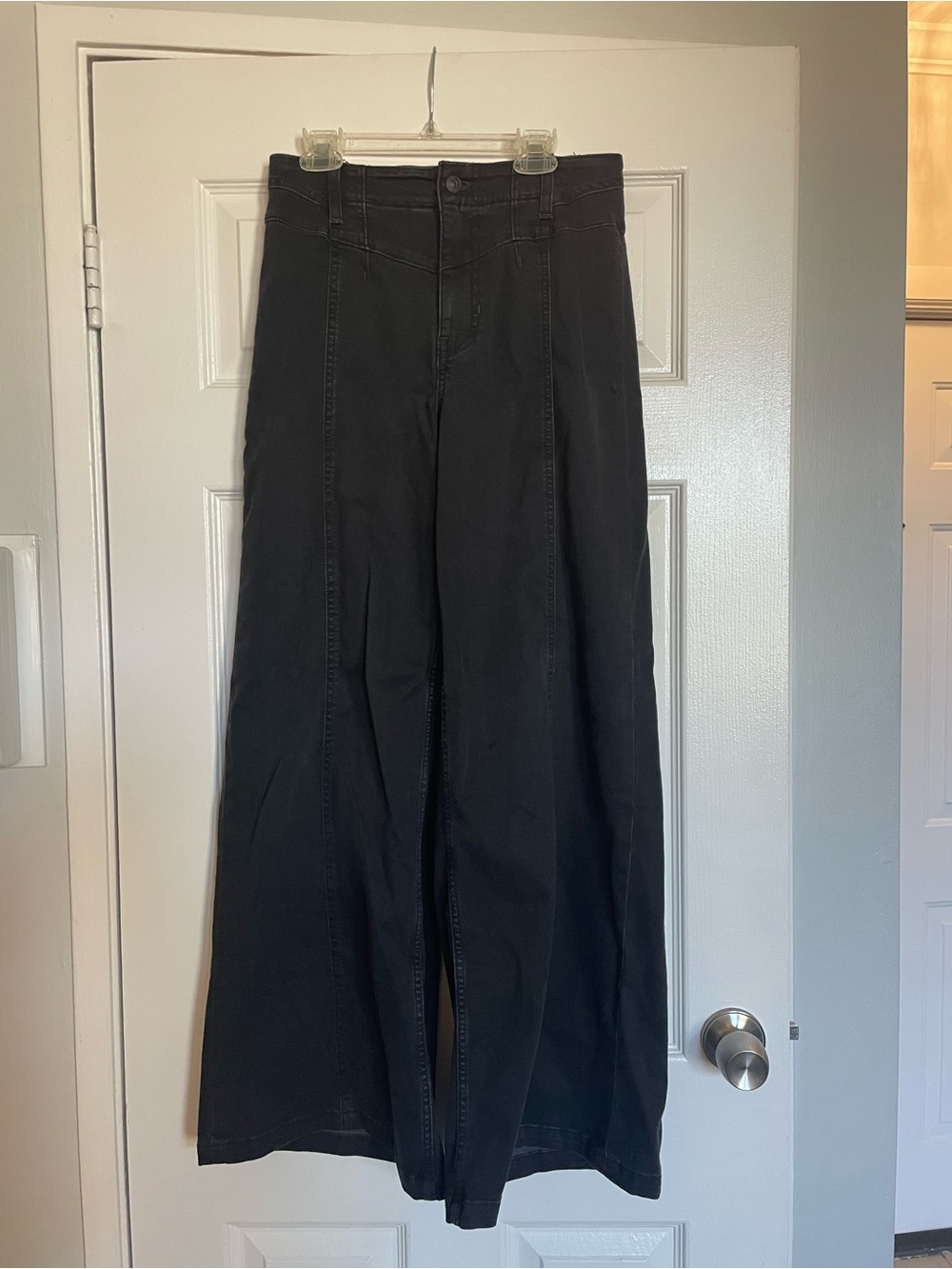 We The Free Libre wide leg jeans women’s size 28 Short - Picture 3 of 3